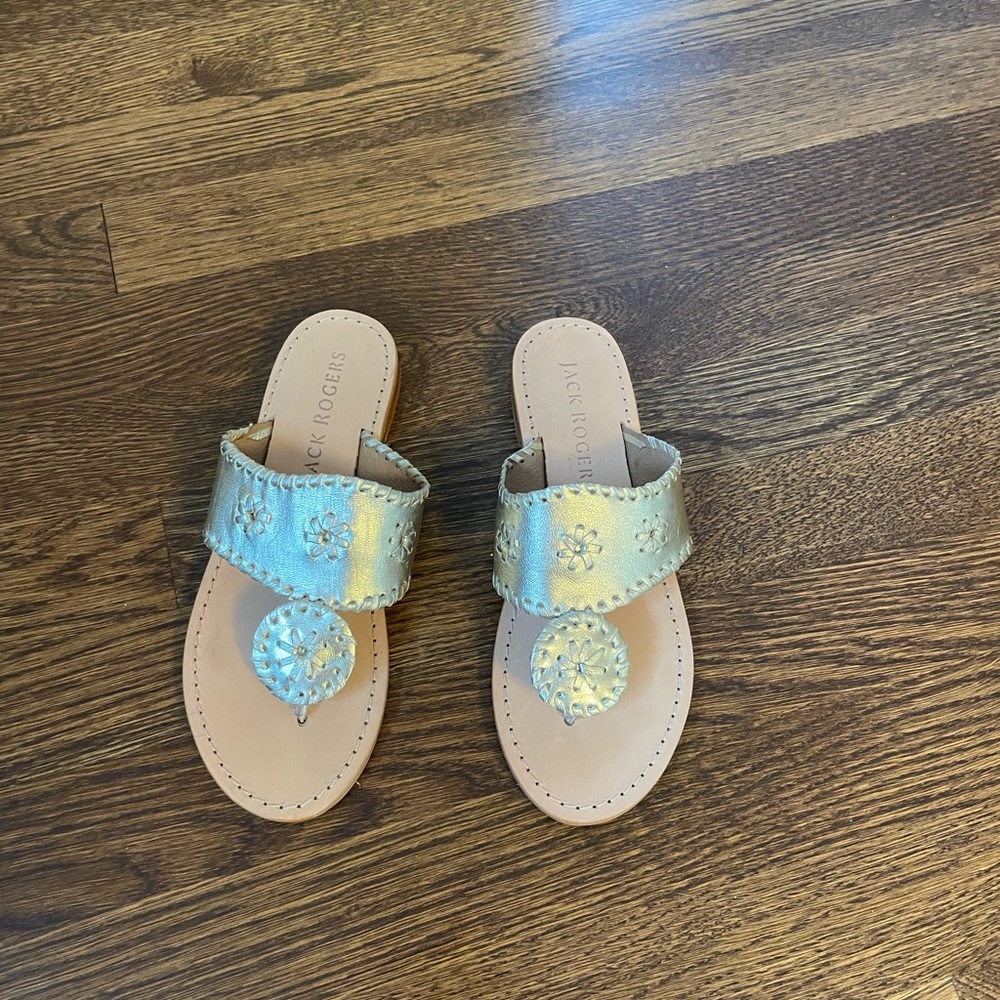 Girls Jack Rogers Flat Sandal - size 4 platinum